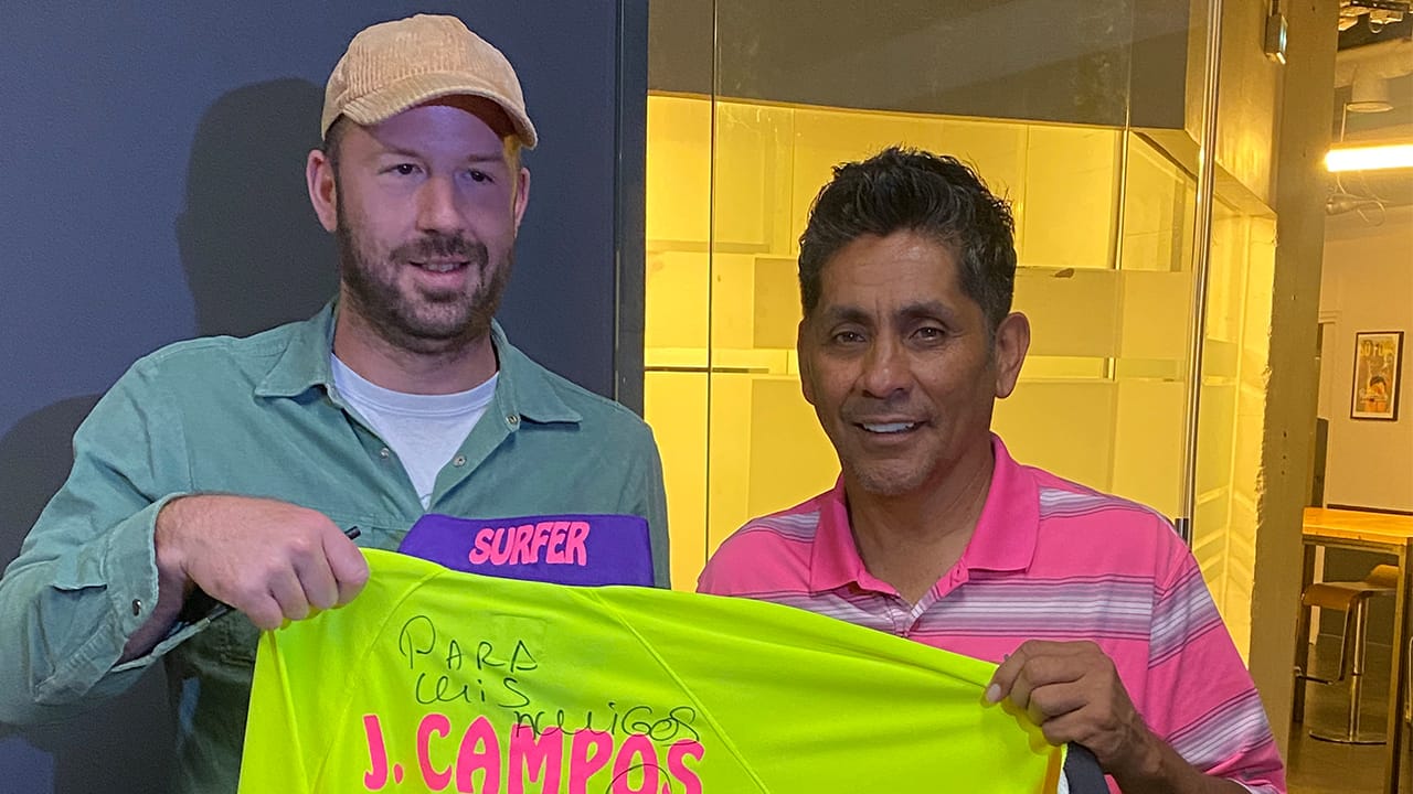 Jorge Campos visita So Foot en París